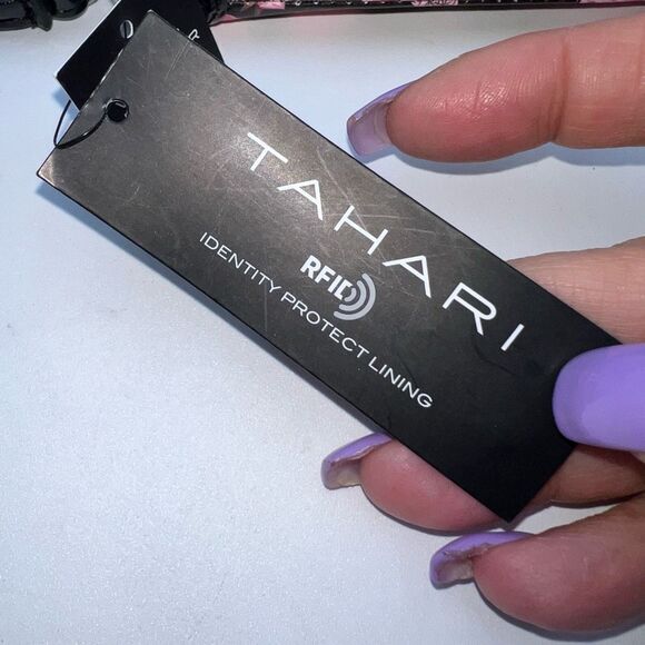 Tahari Touch of Modern Rose and Eiffel Tower Print Wristlet/Wallet RFID - Picture 5 of 9